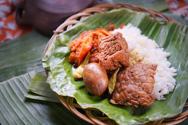 Try the best foods in Yogyakarta, Indonesia