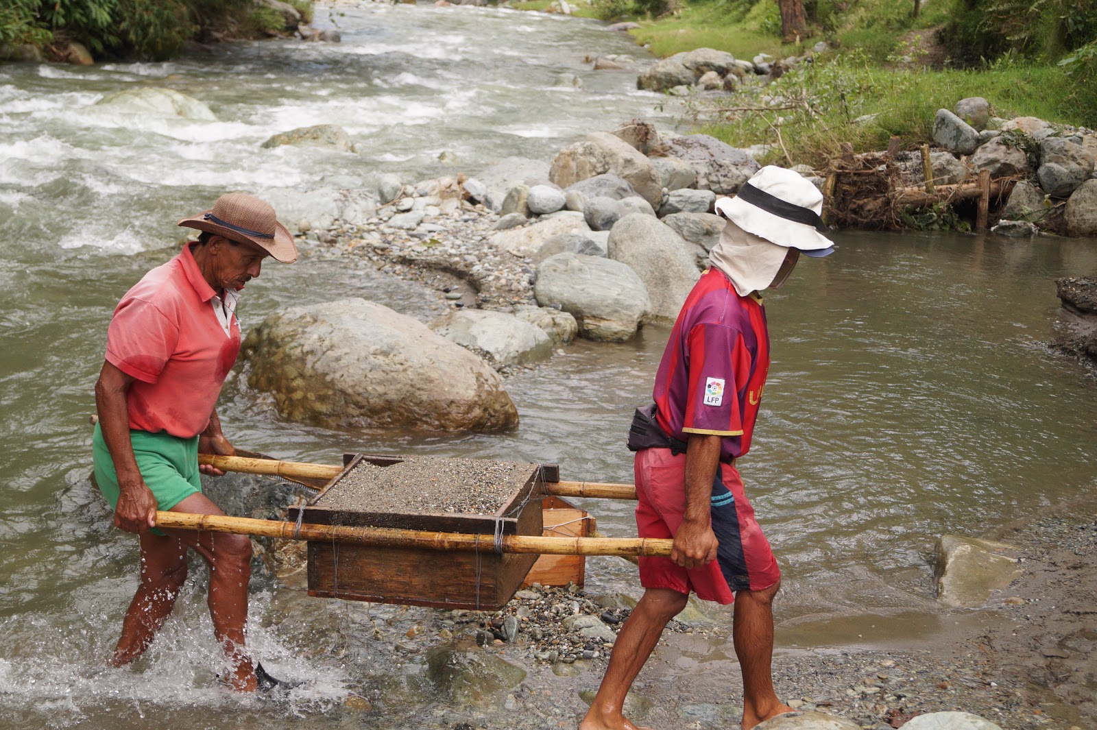 Está “aguatando” el río REVISTA CORÓNICA