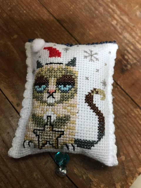 Grumpy cat cross stitch