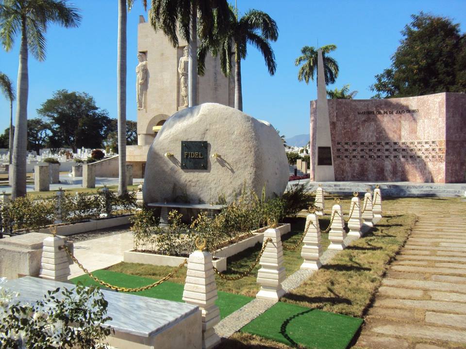 Solidários a Cuba: A despedida que eu vi! Fidel, o campeador que segue  vencendo batalhas depois de morto