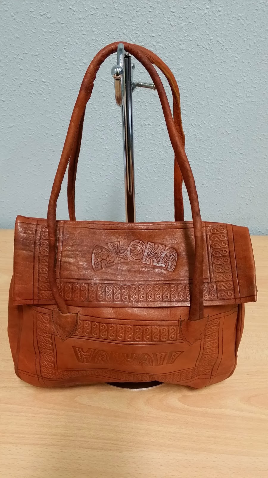 TRIPBUNDLE: HAWAII SOFT LEATHER TOTE BAG (SOLD)