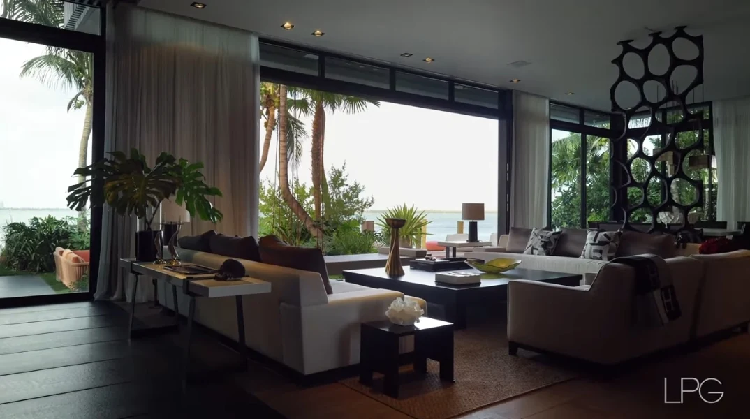 93 Interior Photos vs. 430 W San Marino Dr, Miami Beach, FL Ultra Luxury Modern Mansion Tour