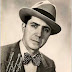 Carlos Gardel, compositor, cantante y actor de cine, nacido en Francia y naturalizado argentino