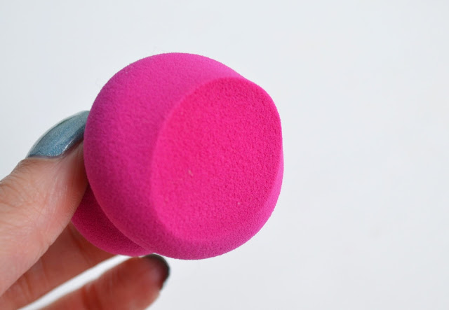 Real Techniques Miracle Sculpting Sponge Review