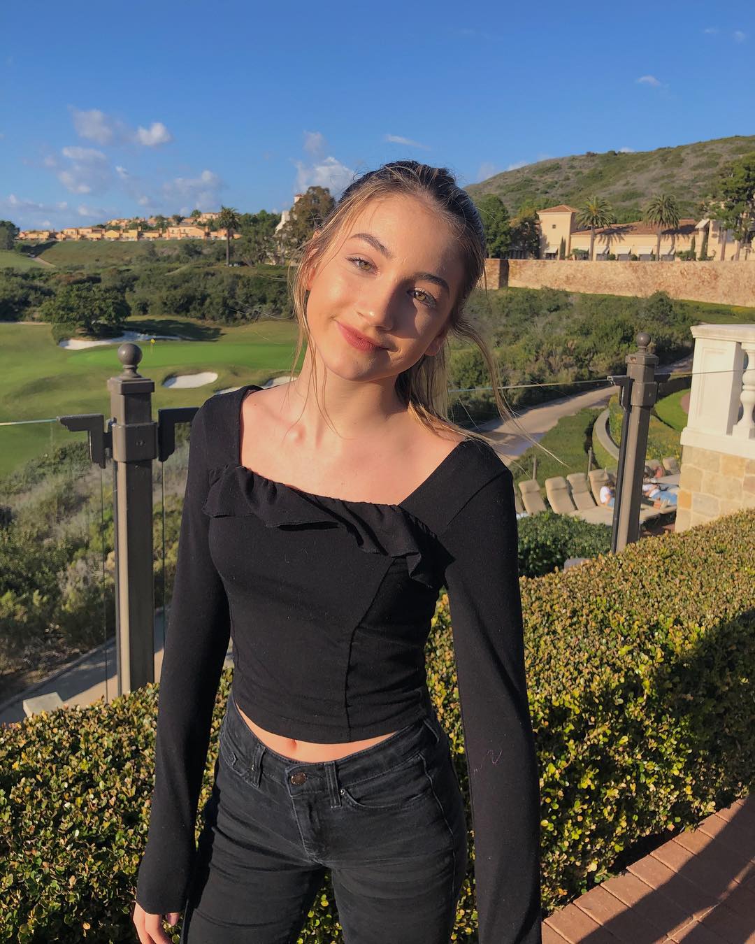 Starlet Arcade: Rihanna Quinn