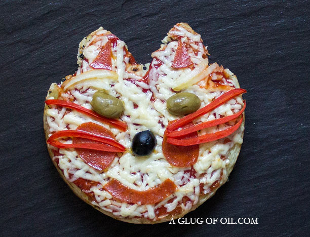 Giant Crumpet Pizza Cat Giant Crumpet Pizza Cat