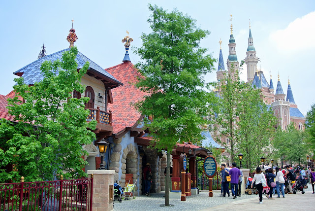 FANTASYLAND (Shanghai Disneyland) - GUÍA -PRE Y POST- TRIP SHANGHAI DISNEY RESORT (17)