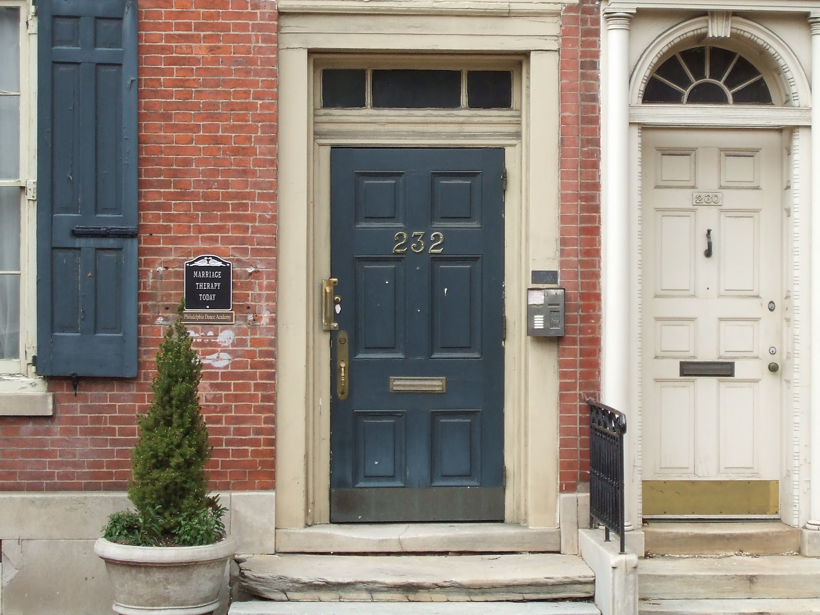 Its door. Front Door в Санкт-Петербурге. Front Doors St Albans. Door History. Front Door New York.