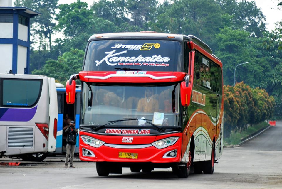 Daftar Nama Julukan Bus Sudiro Tungga Jaya (STJ) Terbaru