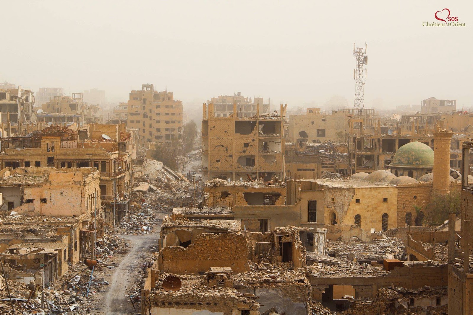 Провинция дейр-эз-зор. Эль камышлы сирия. Мухафаза дейр-эз-зор. Эз зор. Аэропорт дейр эз зор фото.