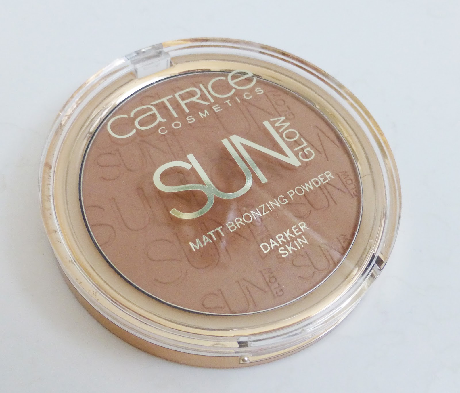 Costa rica. Пудра бронза от катрис натурал глоу. Catrice bronze. Катрис бронзер 030. Катрис косметика.