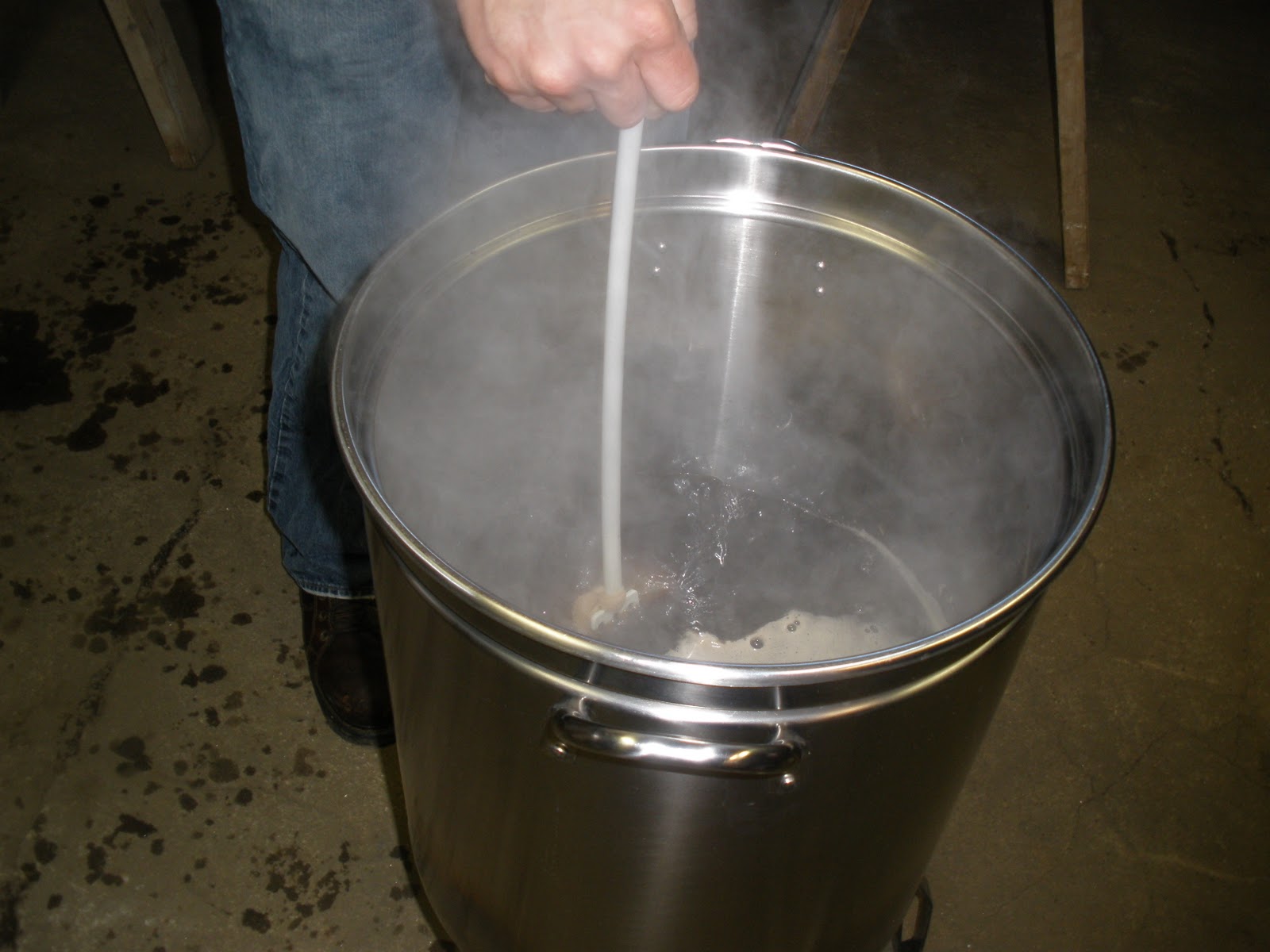 New England Beer Master The Process (Brewing Your Own Beer)