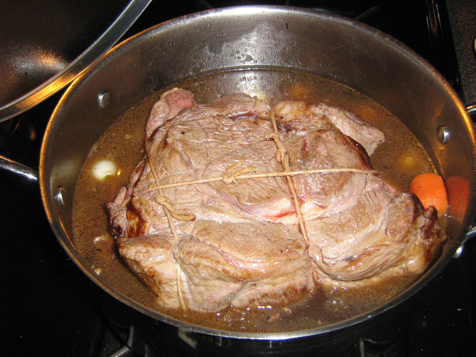 Janis Cooks Pot Roast with Herbed Flatbread and Green Beans