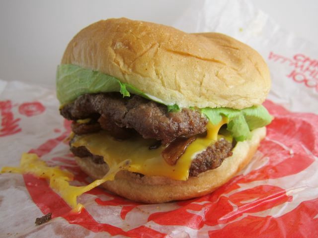 Wendy's single cheeseburger