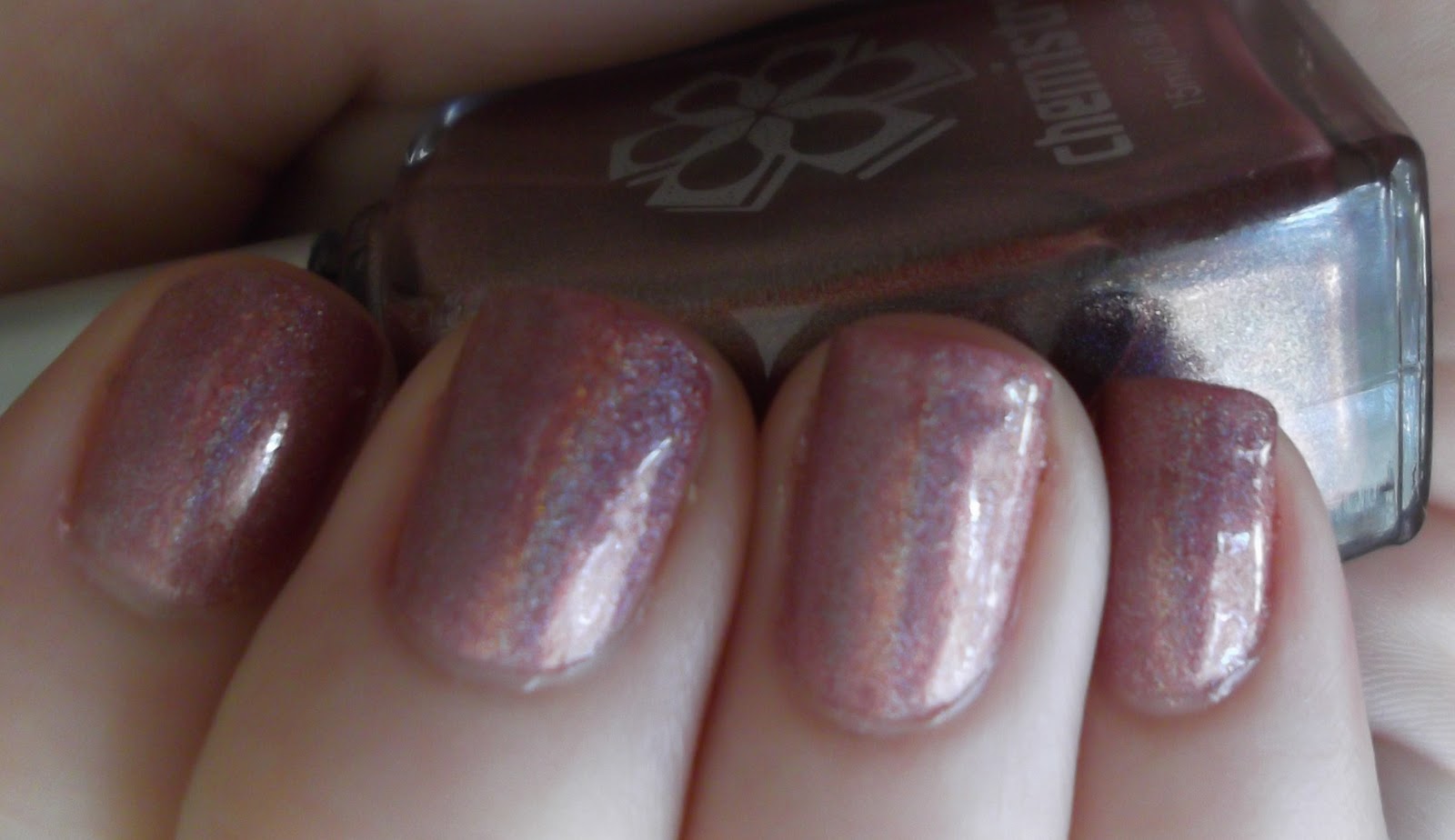 Obsessed With All Things Shiny Chemistry 522 Holographic Pink Nail