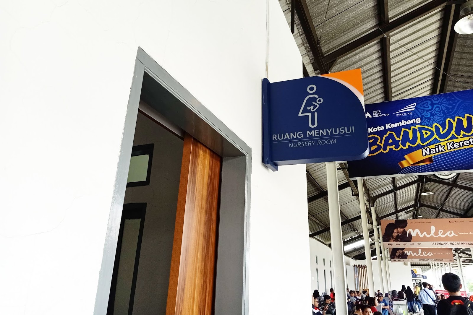 Stasiun Kiaracondong Kondektur Kai