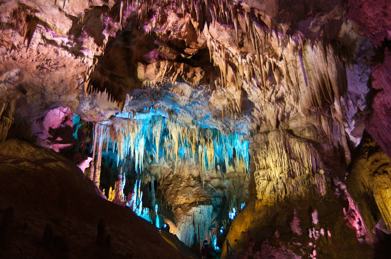 Пещера прометея грузия