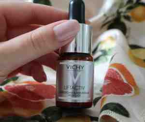 تجربتي مع سيروم فيشي فيتامين سي للوجه وخاصة للهالات السوداء من النهدي