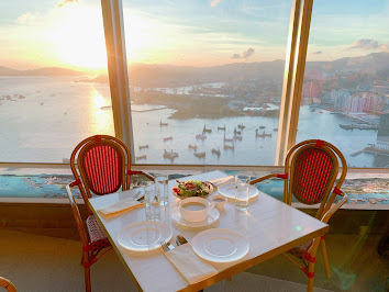 吃喝玩樂聚於一身，盡享香港海景景色！