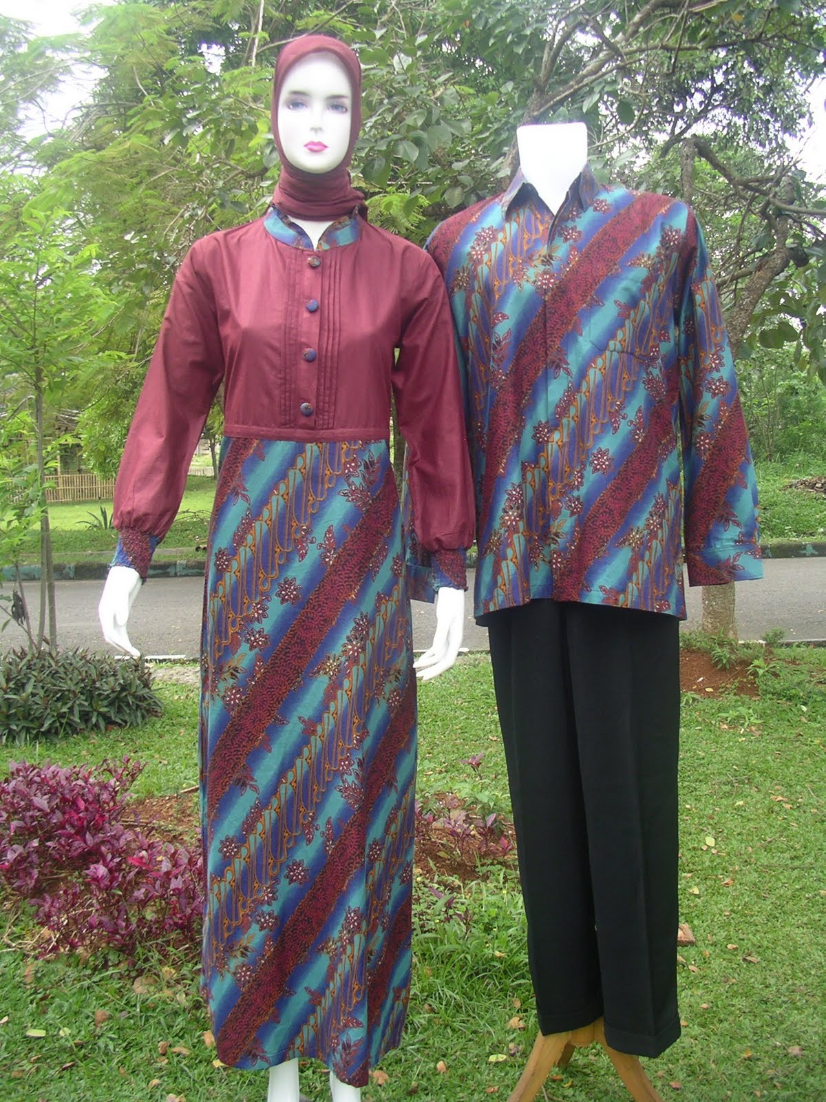  yuk intip beberapa model dan gaya baju gamis yang bakalan trend di  28+ Model GamisSyar I Batik