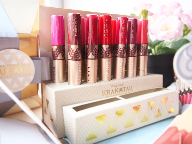 FULL 12 SARIAYU COLOR TREND 2016 DUO LIP COLOR REVIEW AND SWATCHES. a combination of glossy and matte result in one with a strong staying power and not transferable to another surface. High color intensity on the lips and mositurizing.