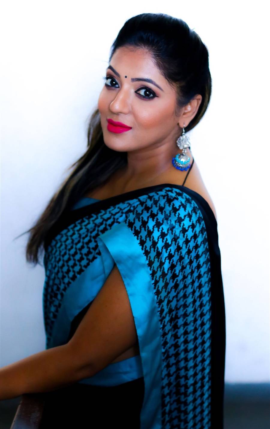 Reshma Pasupuleti Hot In Blue Saree  Tamil Actress Big -8825