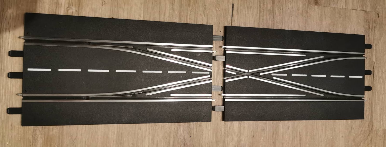 Carrera vs. Scalextric die wesentlichen Unterschiede