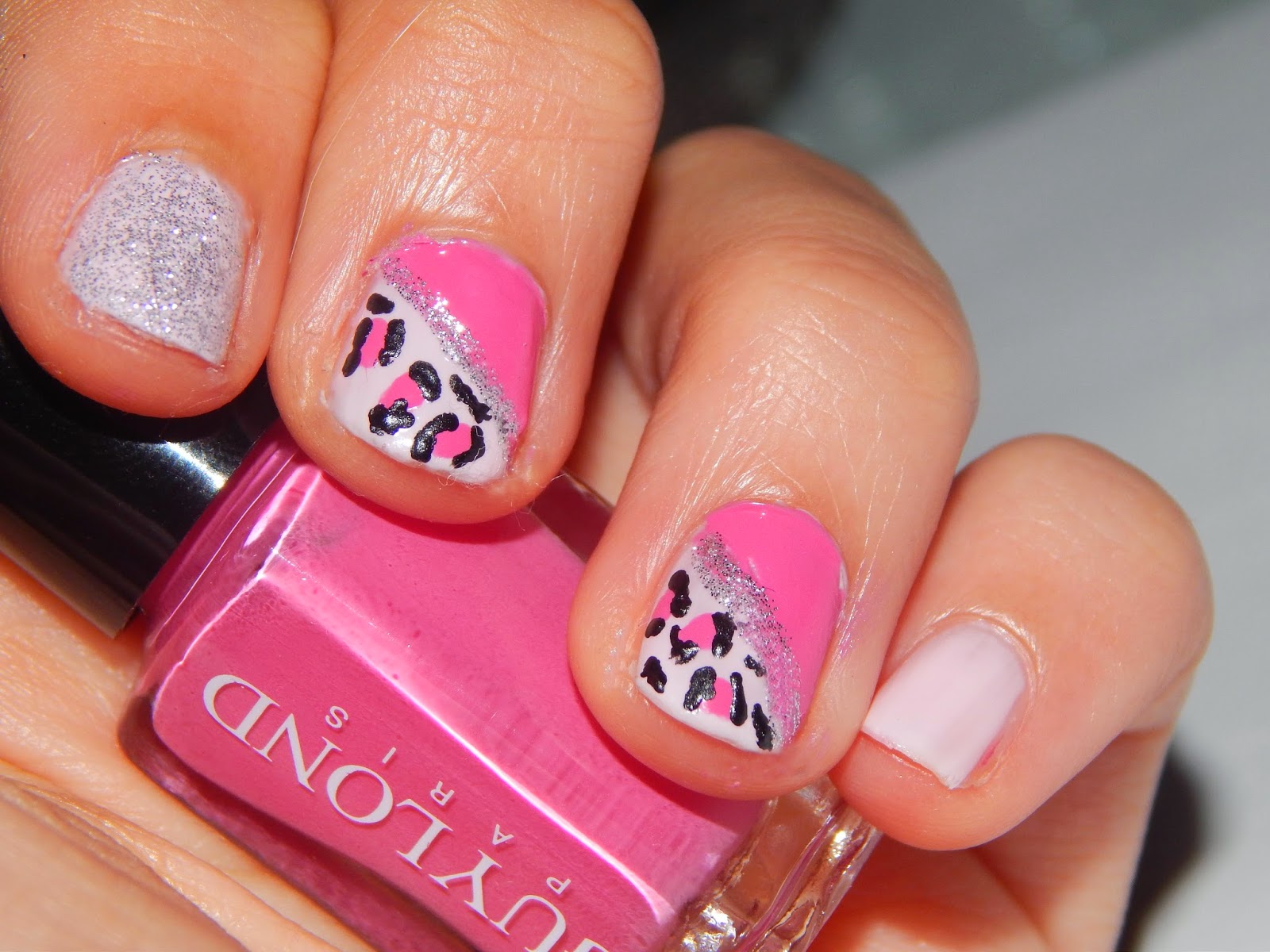 #19 Manicura: Pink Leopard