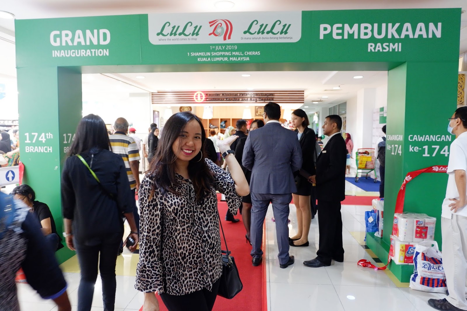 Sara Wanderlust: Lulu Hypermarkets Raya Promotion