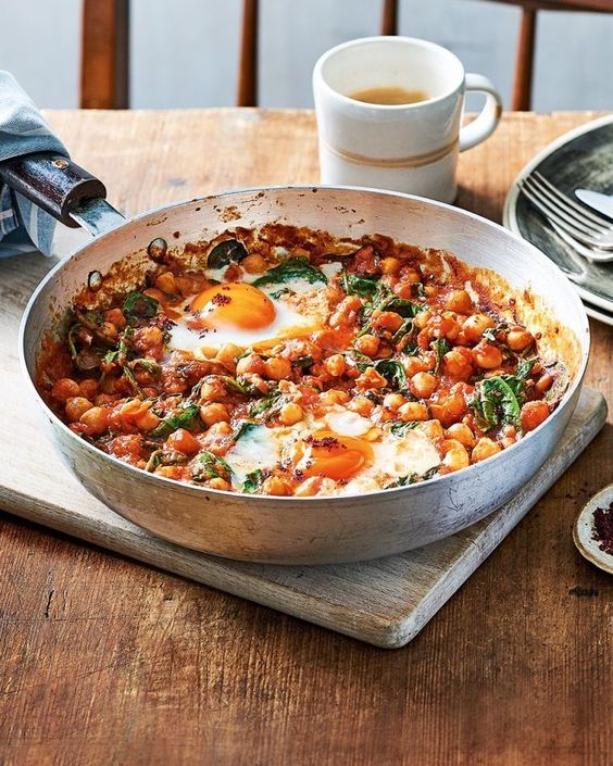 Spicy baked eggs with tomatoes and chickpeas Healthy Food Menu