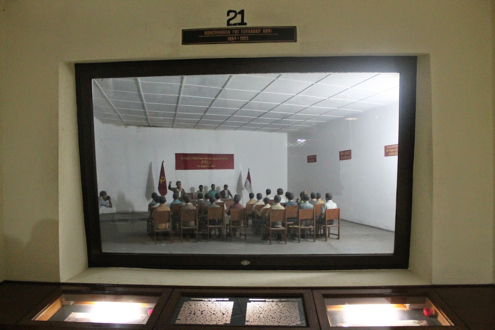 Amazing Blue TRIP TO MONUMEN PANCASILA SAKTI