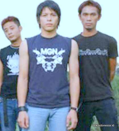 Lirik Lagu Cobalah Mengerti - Peterpan - Lirik Lagu Populer