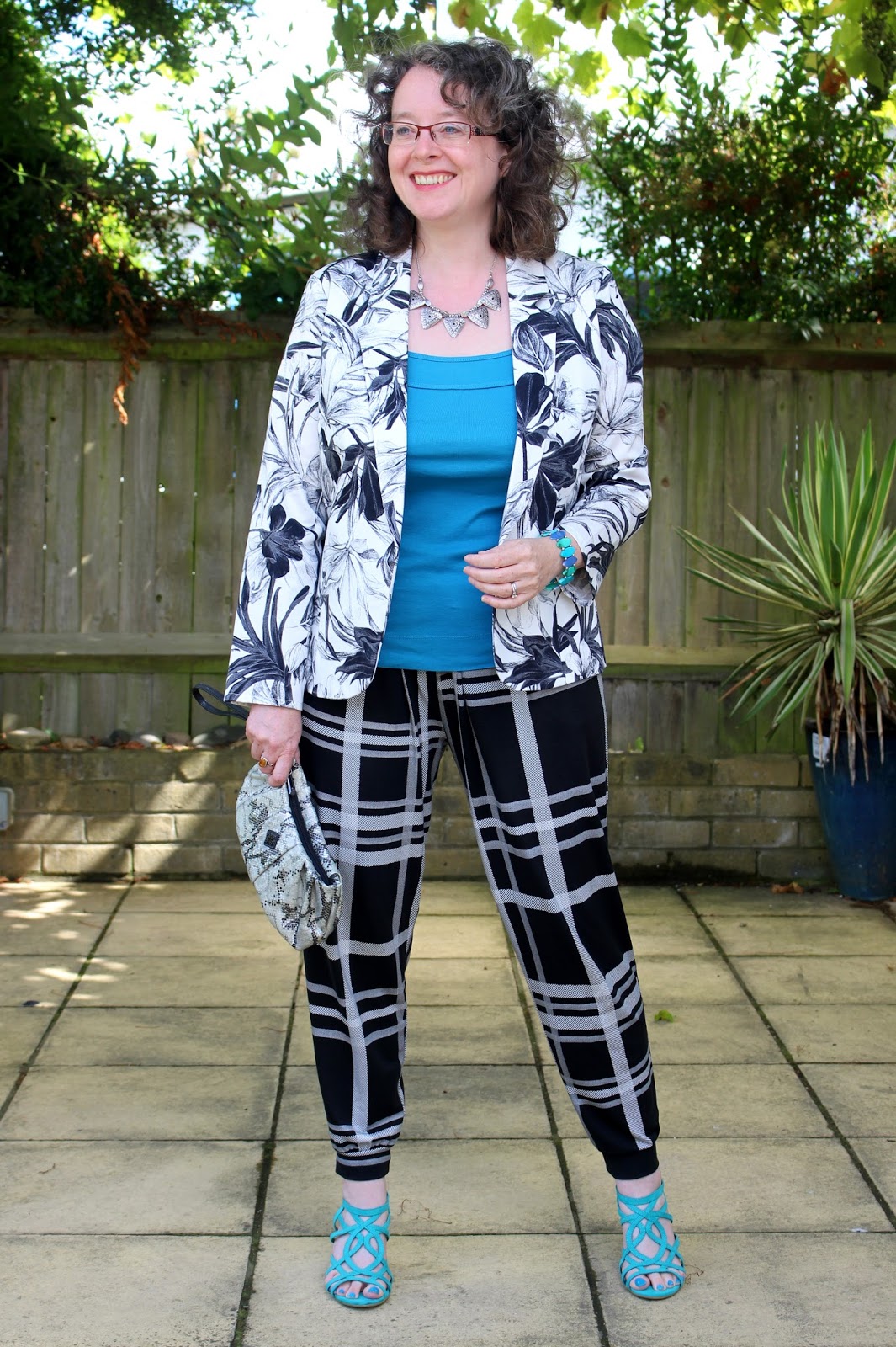 Pattern Mixing Florals and Checks with ASOS joggers and Wallis blazer | Petite Silver Vixen