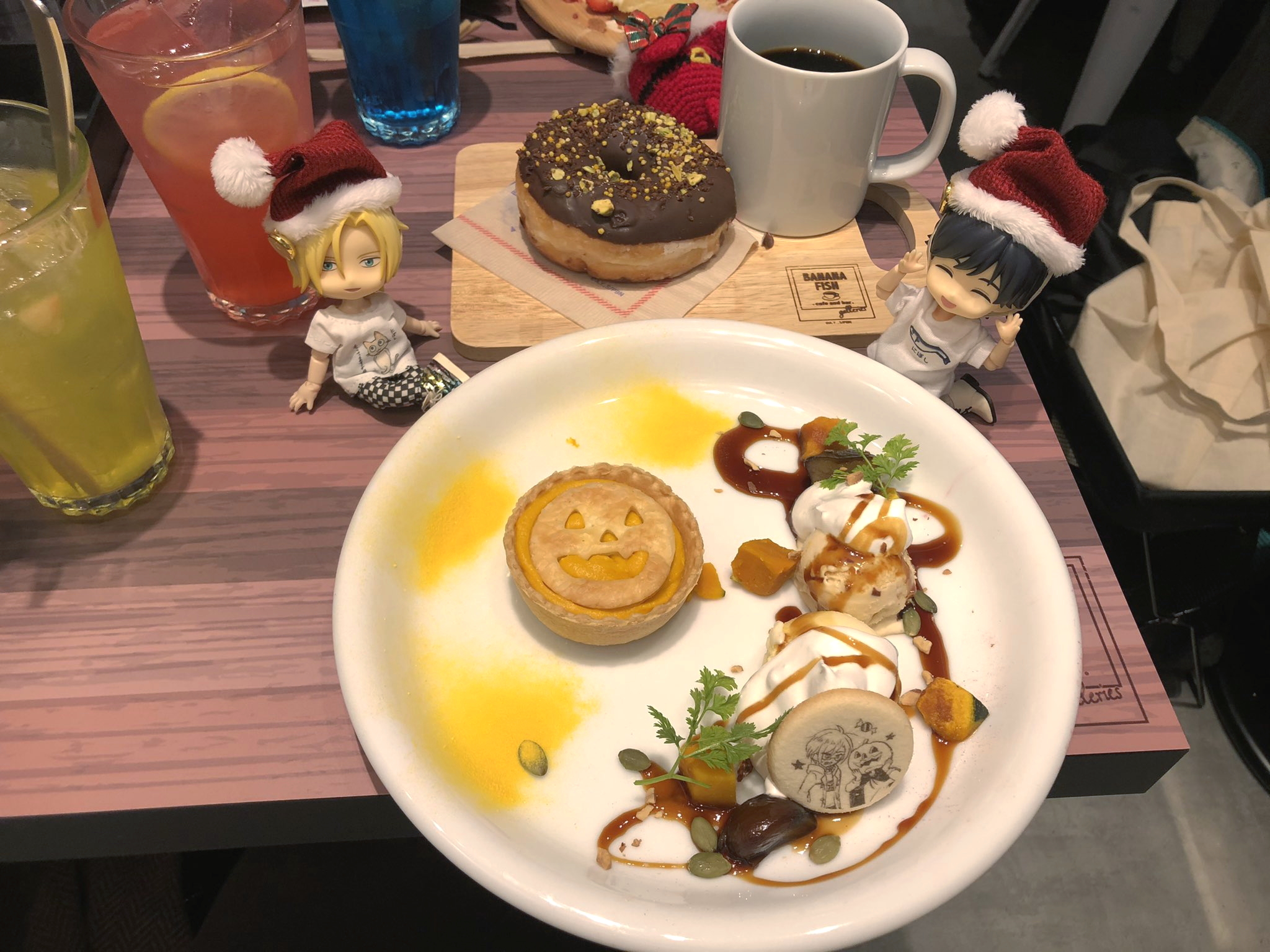 BANANA FISH Cafe and Bar galleries 紐約都市詩情 好玩吧