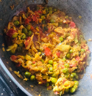 cabbage-&-peas-sabzi-recipe-step-2(9)