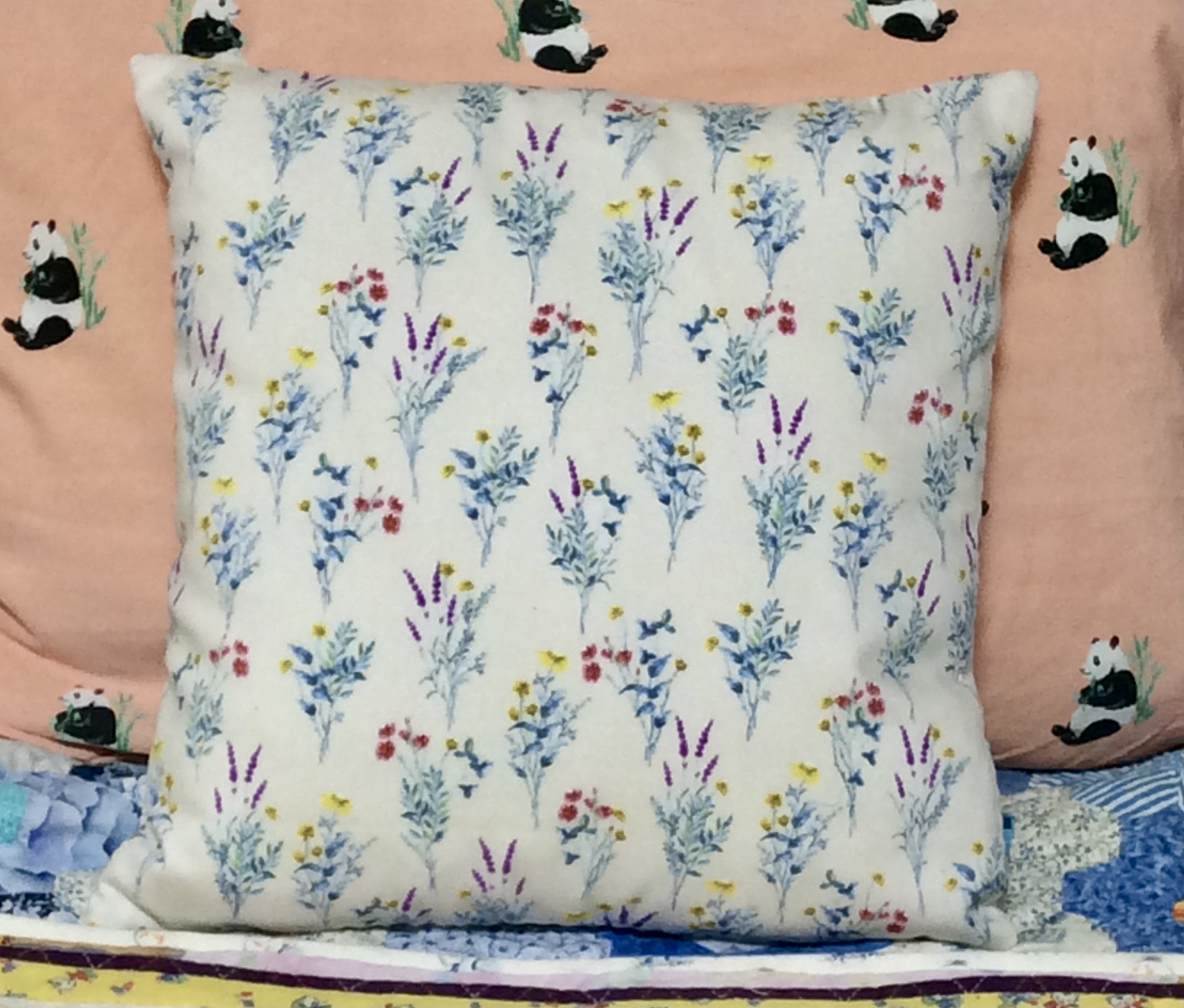 Hokkaido Kudasai Friday Finish Bluebell Pillow Finish