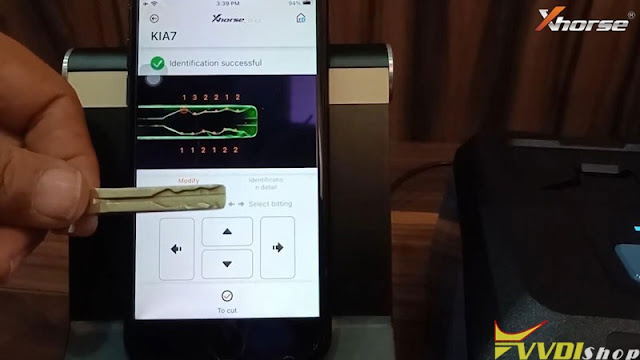 Xhorse Key Reader Identify 7 Car Keys Fast  7