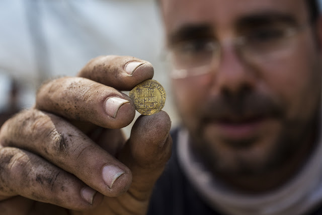 Ισραήλ: Νεαροί ανακάλυψαν σπάνια χρυσά νομίσματα