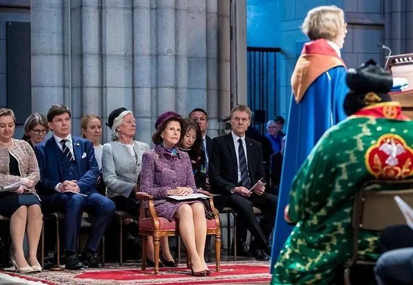 Uppsala University professor Karin Johannesson was ordained as a bishop to Uppsala Cathedral