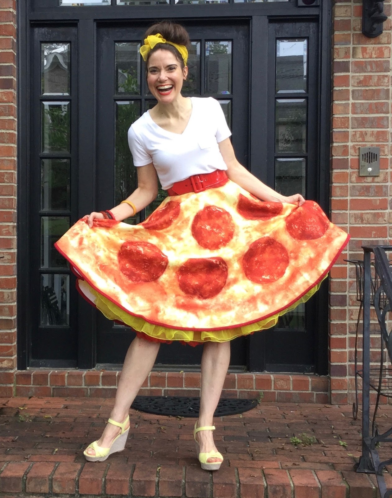 Cassie Stephens DIY Beach Towel to Circle Skirt!