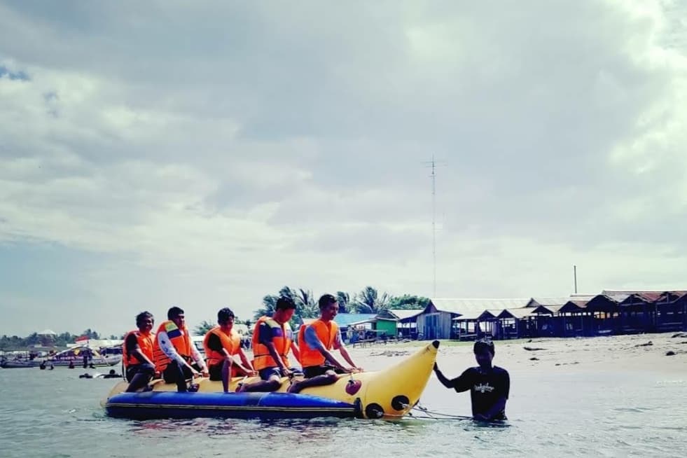 Lokasi dan Fasilitas Pantai Harapan Ammani Kabupaten Pinrang