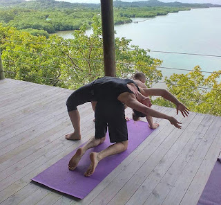 yoga, couples yoga, roatan, ananda pavilion, paya bay resort, naturism