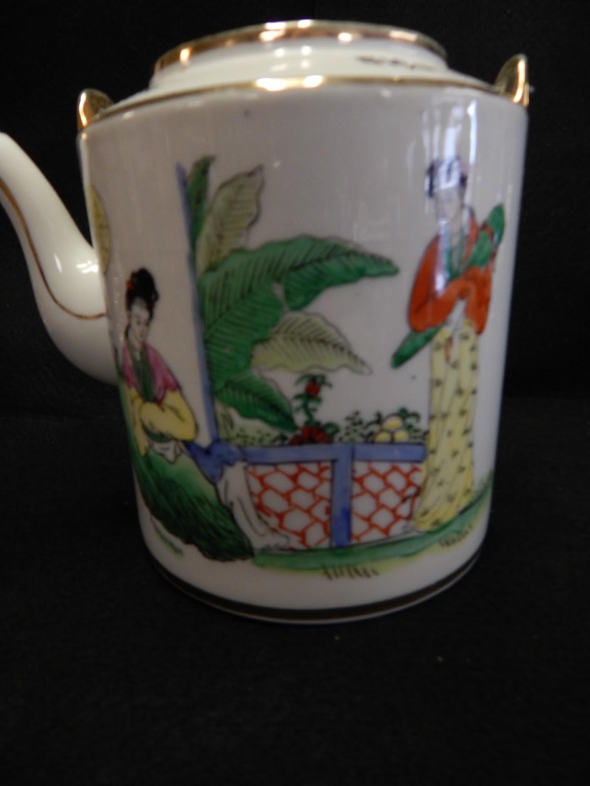 13909 Antiques Vintage Japanese Porecelain Tea Set in Wicker Basket