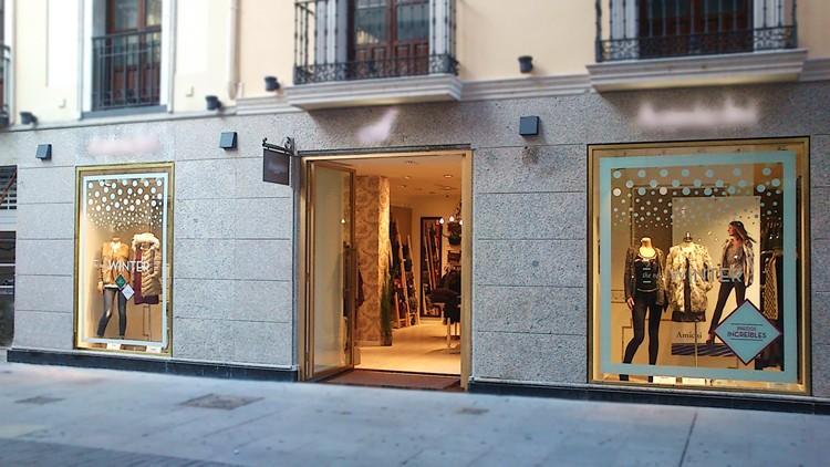 Proyecto y obra de reforma de local comercial para tienda de ropa en  Valladolid | Javier Toro Caviedes arquitecto en Valladolid