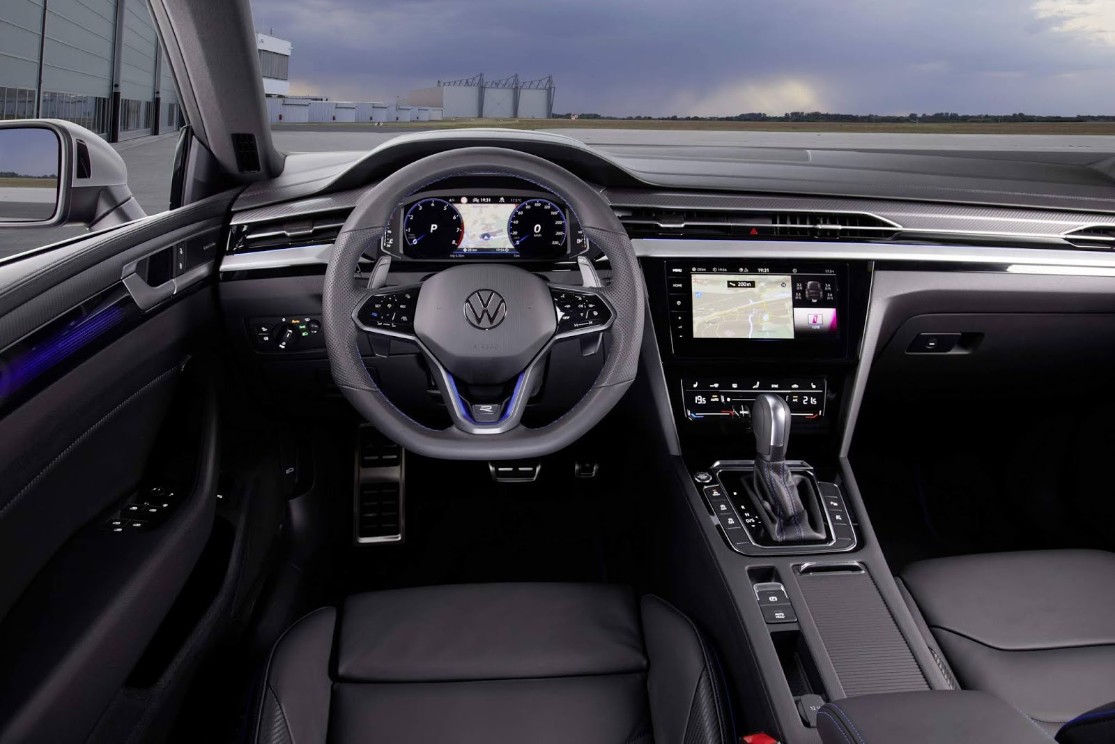 Volkswagen Arteon R surge com novo 2.0 turbo de 320 cv