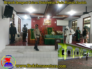 Brimob Semprot Cairan Disinfektan Pada Rumah Ibadah 1 InShot 20200904 225309836