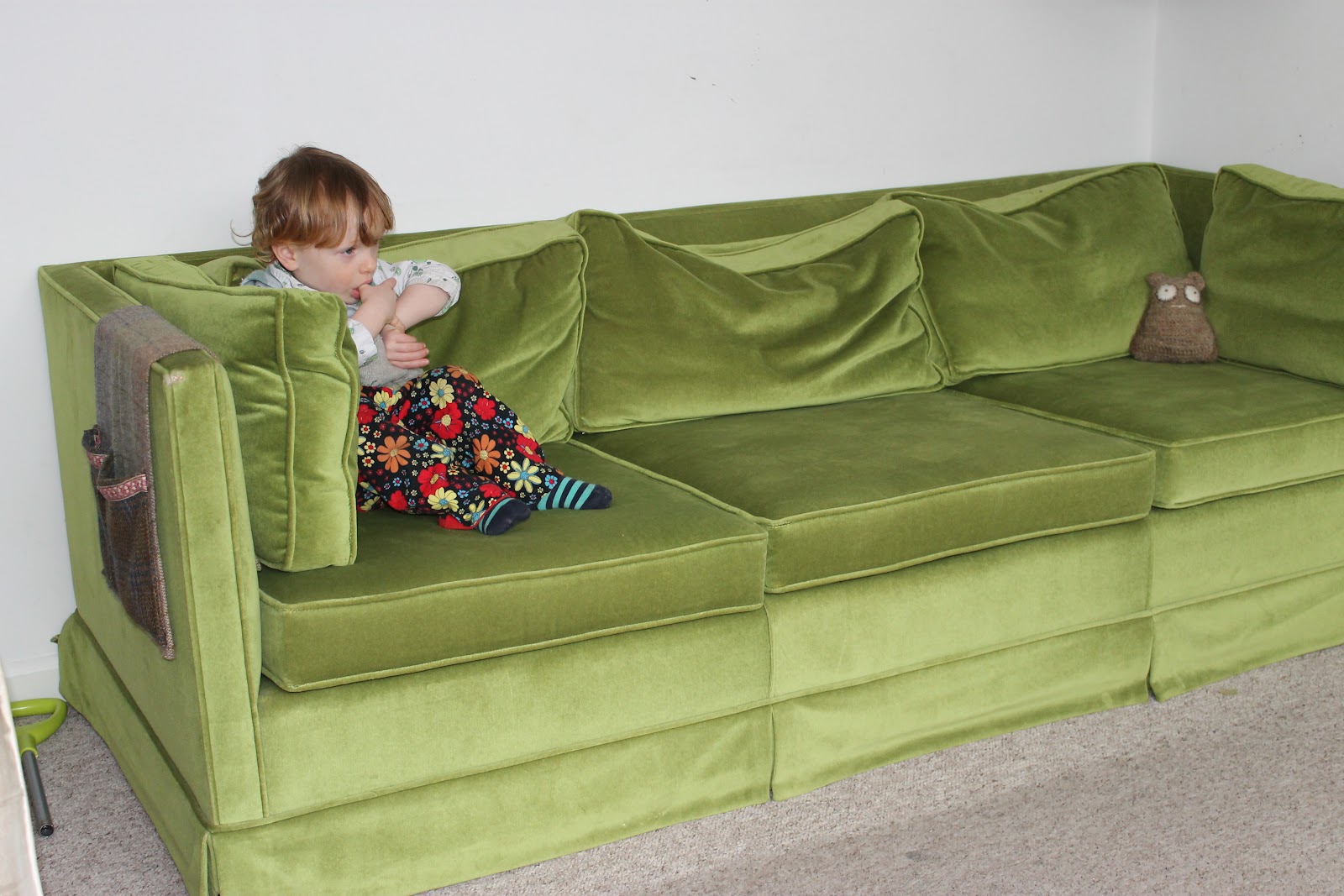 Busy Squirrel Vintage green velour sofa