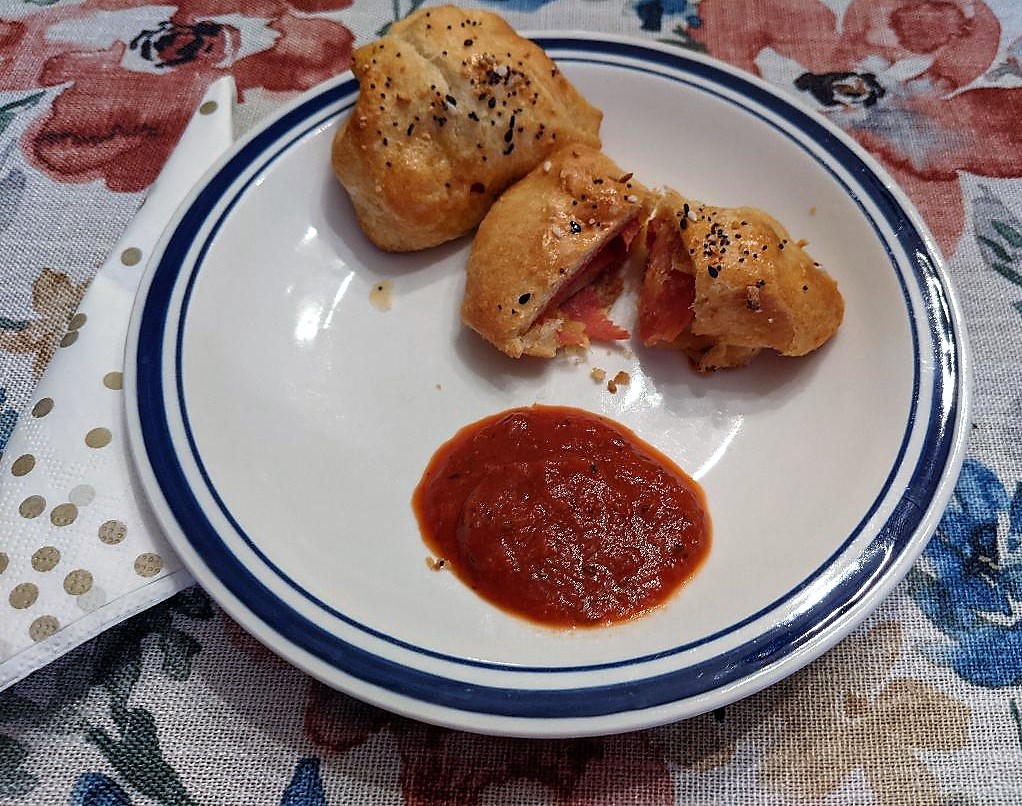 Ever Ready Pepperoni Cheese Snack Rolls