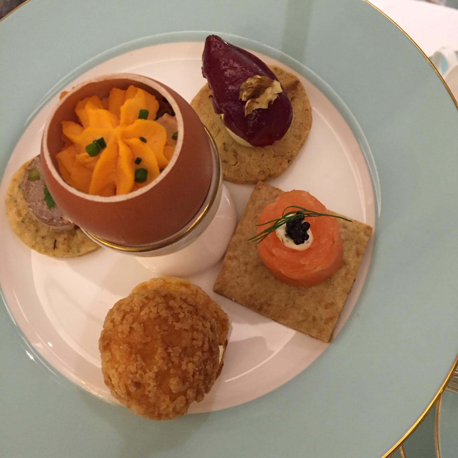 London - Afternoon Tea at Fortnum and Mason, photo by modernbricabrac