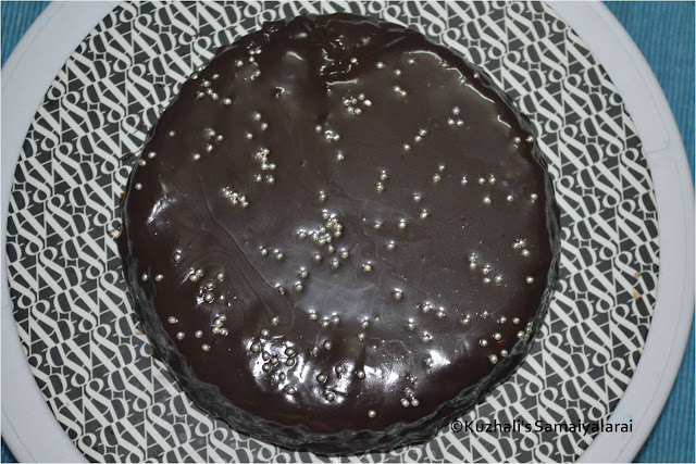 EASY EGGLESS CHOCOLATE CAKE RECIPE USING OIL